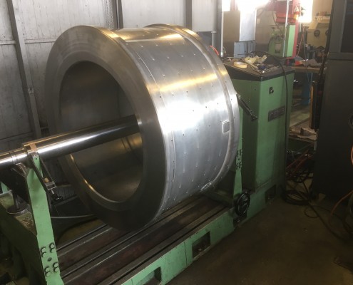 Equilibrage dynamique d'un tambour d'essoreuse Inox diamètre 1300 mm